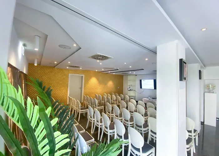 Hotel Santiny
