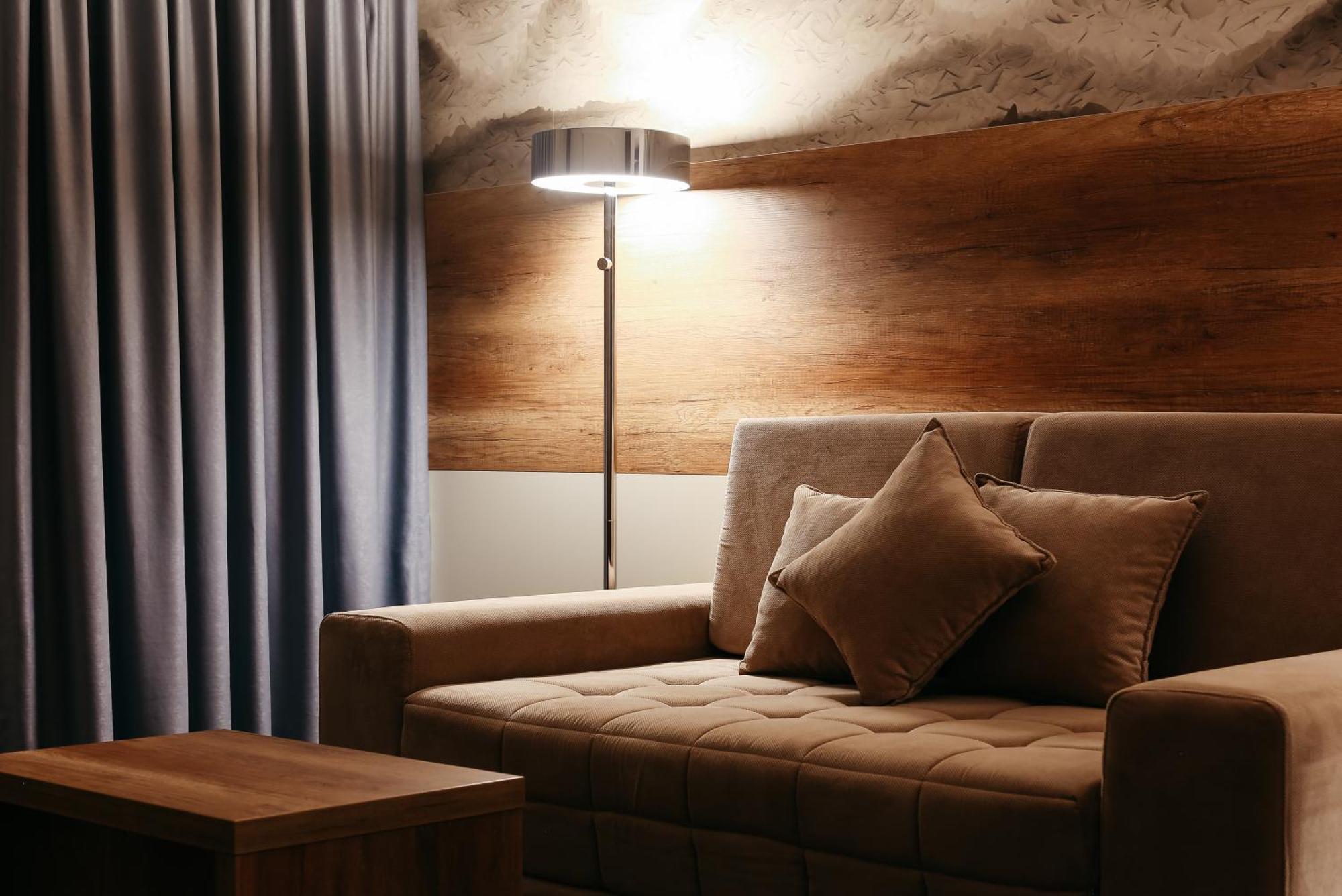 Santiny Hotel 4*