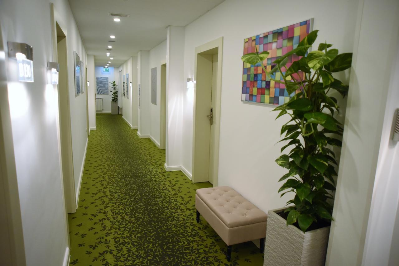 Santiny Hotel 4*